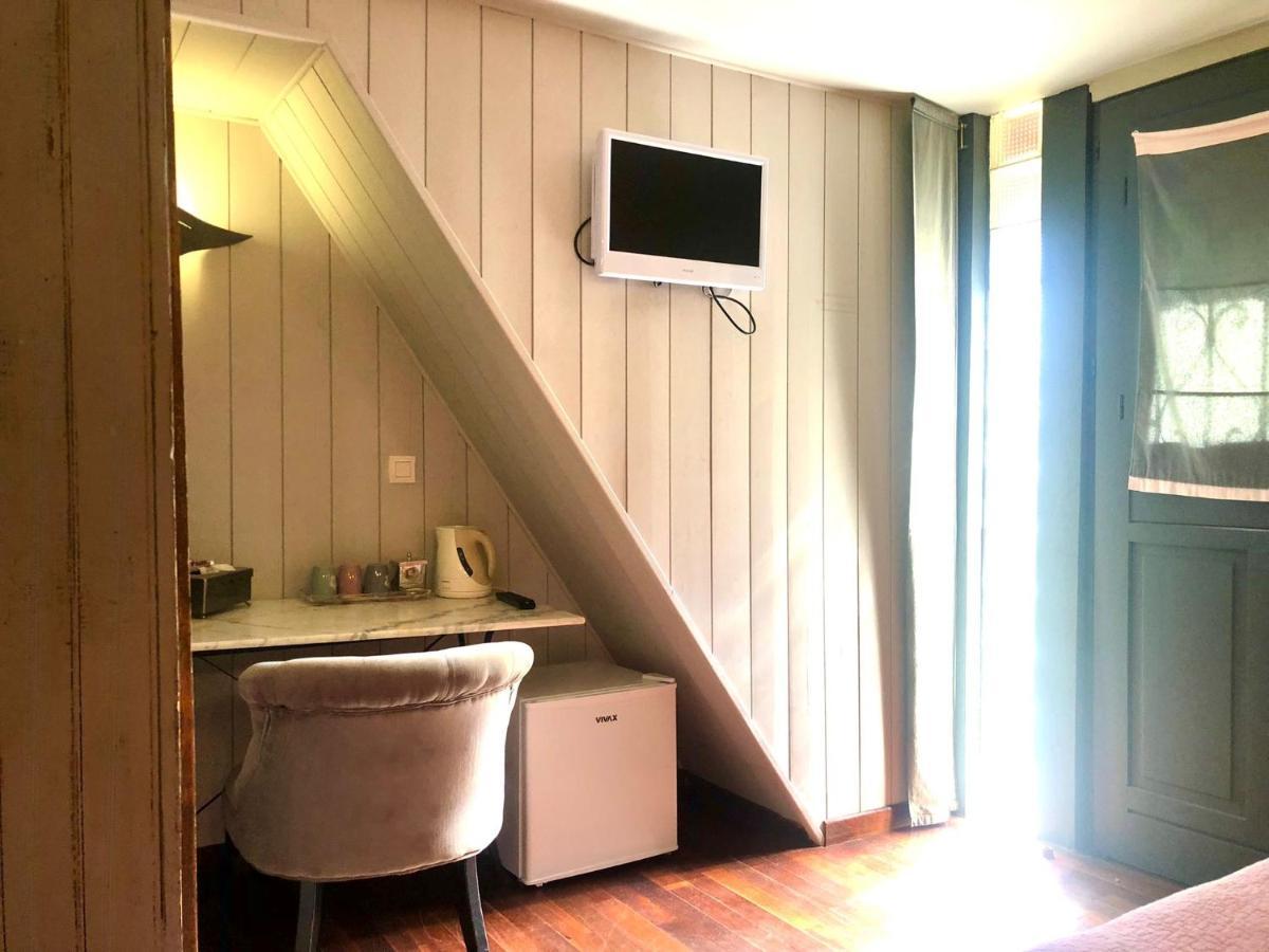 Pont-Évêque Le Vieux Pressoir B&B 외부 사진