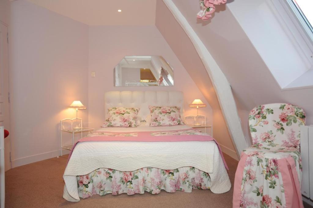 Pont-Évêque Le Vieux Pressoir B&B 외부 사진